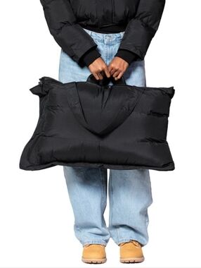 1920 Puffer Duffle Tote Bag *bag only* Black W/ Pockets 19" X 28"  Designed USA